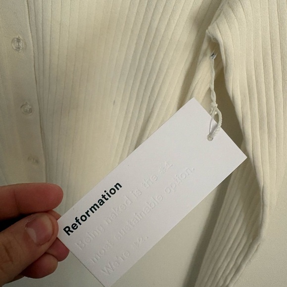 Reformation
Joanne Crop Organic
Cotton Blend Rib
Cardigan Ivory Women Medium NWT - Picture 5 of 7